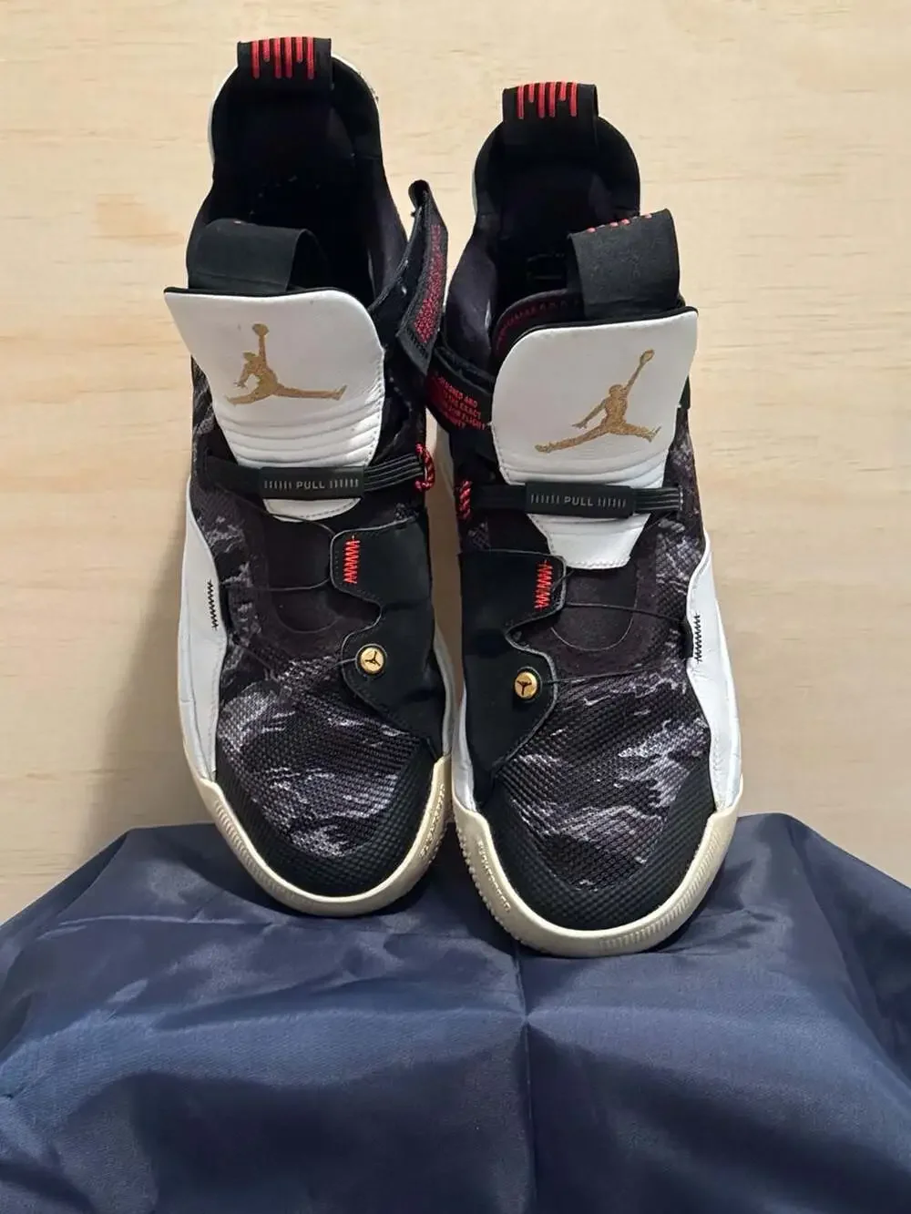 Jordan air xxxiii